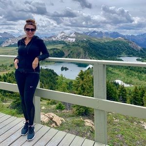 Meet your Posher, Lisa